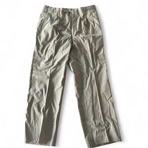 Men's Light Gray Pleated Pants